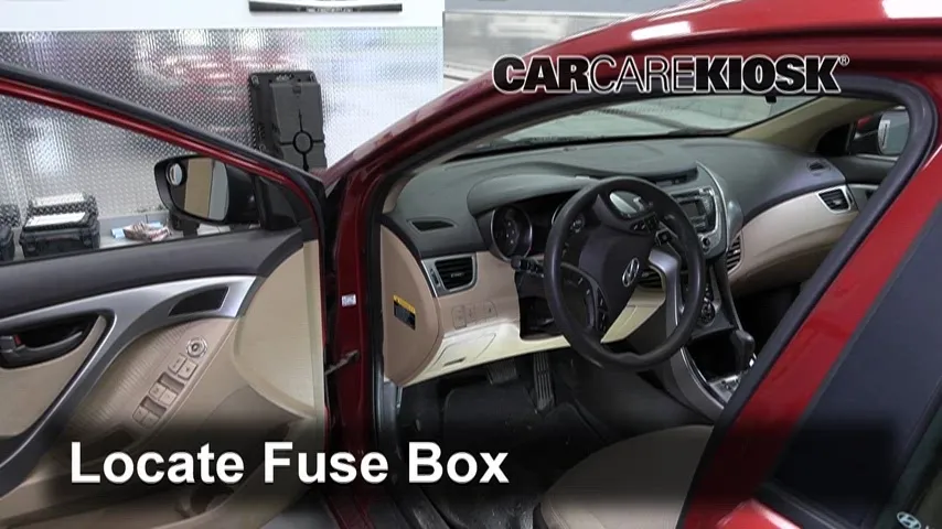 2013 Hyundai Elantra GLS 1.8L 4 Cyl. Sedan (4 Door) Fuse (Interior) Check